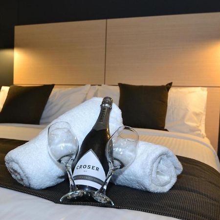 The Astor Suites 골번 외부 사진
