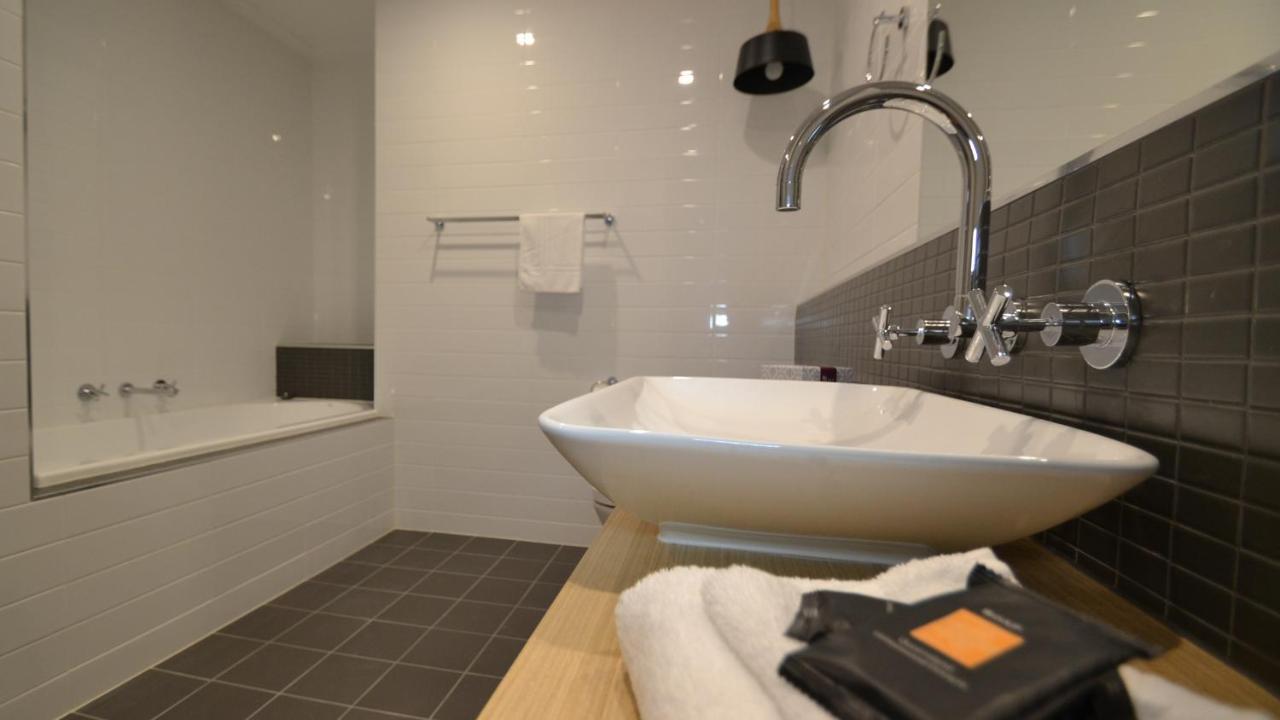 The Astor Suites 골번 외부 사진